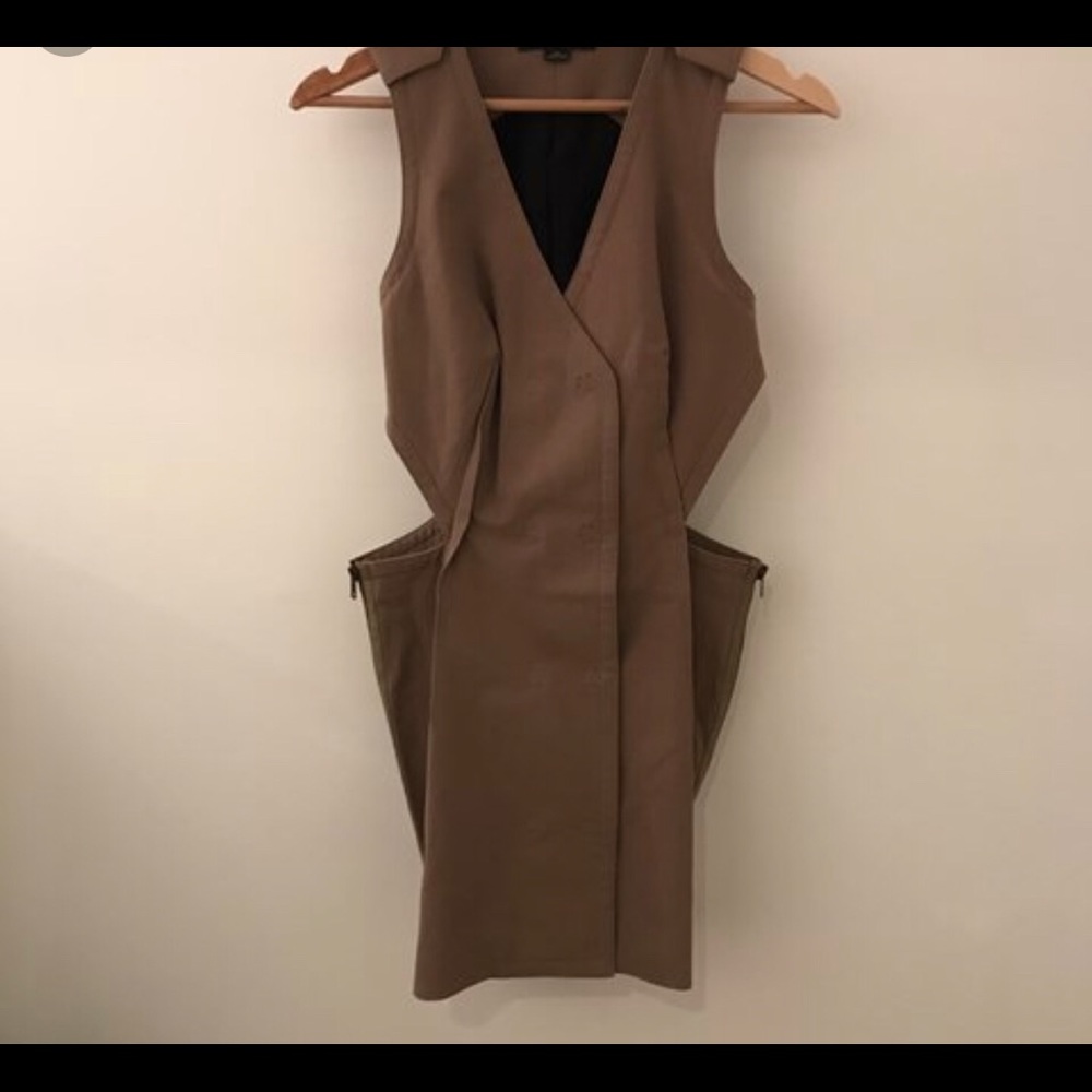 SOLD 📌Super cute Alexander Wang dress size 0